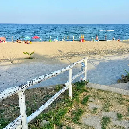 Lägenhet Girasole Villette Sul Mare Torre Melissa